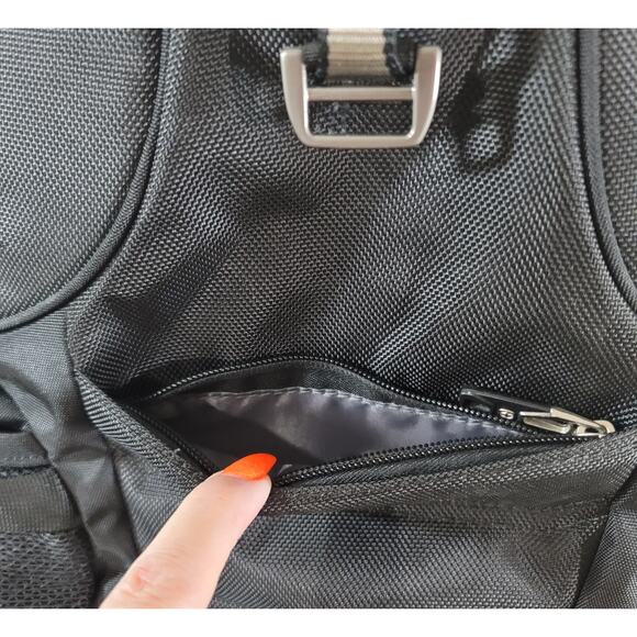 Swiss Gear Black Laptop Backpack 6 Full Zipper Pockets Lightweight Airflow - Picture 6 of 11